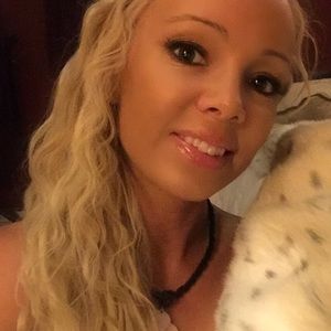 Meet your Posher, Carol